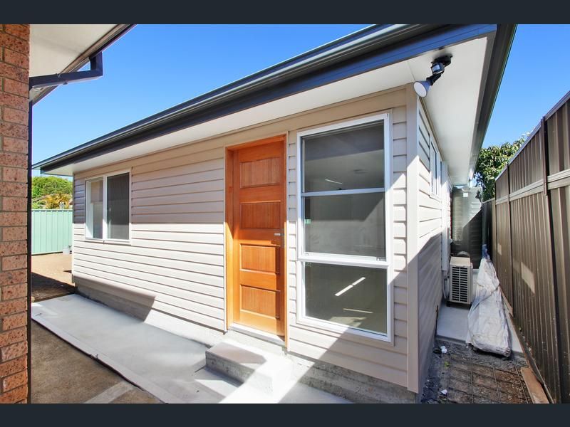 2 bedrooms House in 10A Tulip Place QUAKERS HILL NSW, 2763