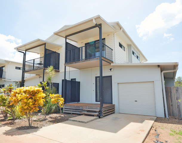 5/3 Tom Morrison Drive, Rocky Point QLD 4874