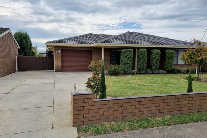 Picture of 102 Wallace Street, BAIRNSDALE VIC 3875
