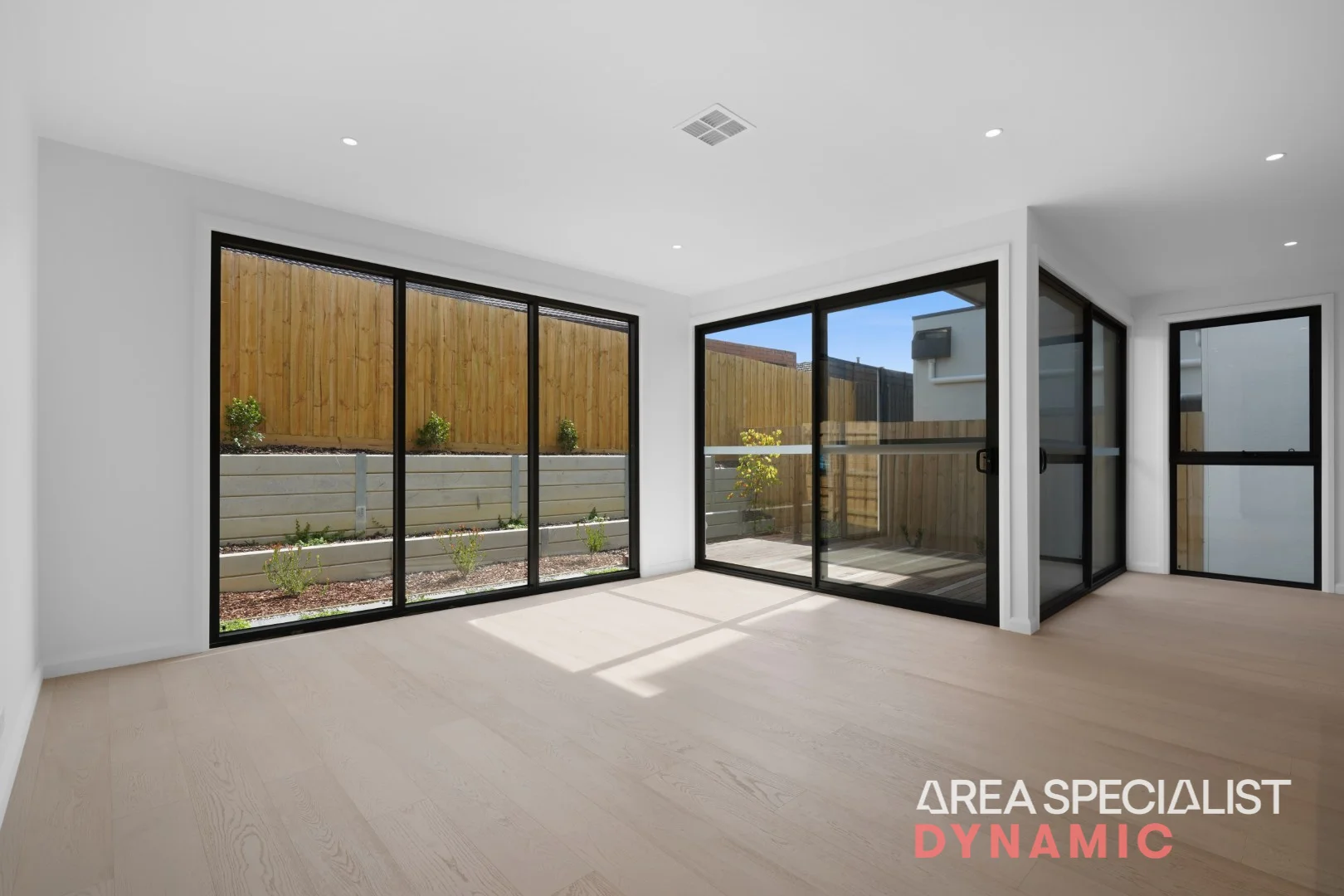 Additional image 5 of 32 Robertson Rd, Nunawading VIC 3131