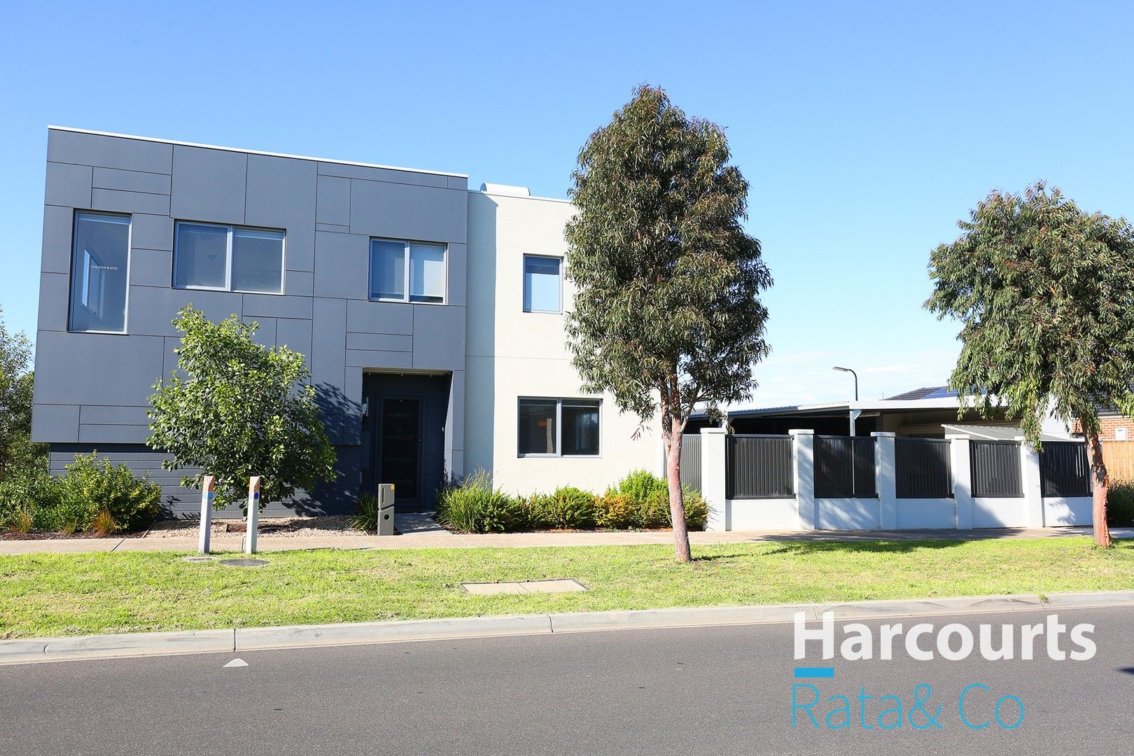 3 bedrooms Townhouse in 2 Wiseman Walk WOLLERT VIC, 3750