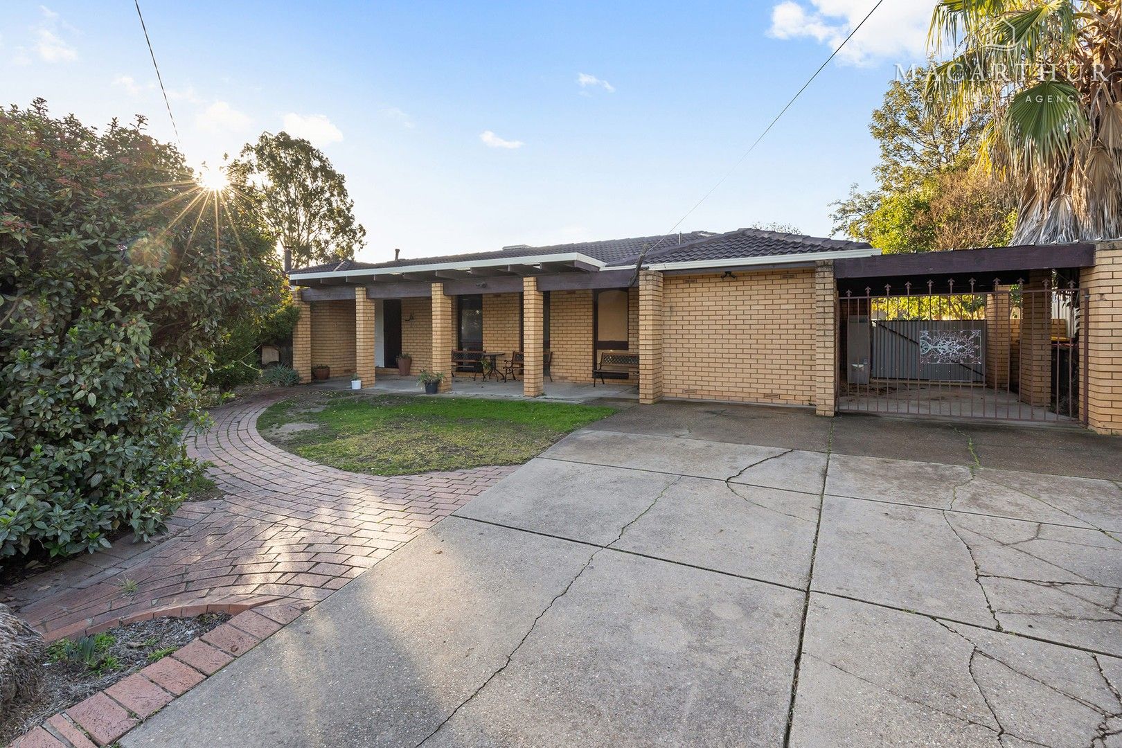 38 Gregory Crescent, Lake Albert NSW 2650, Image 0