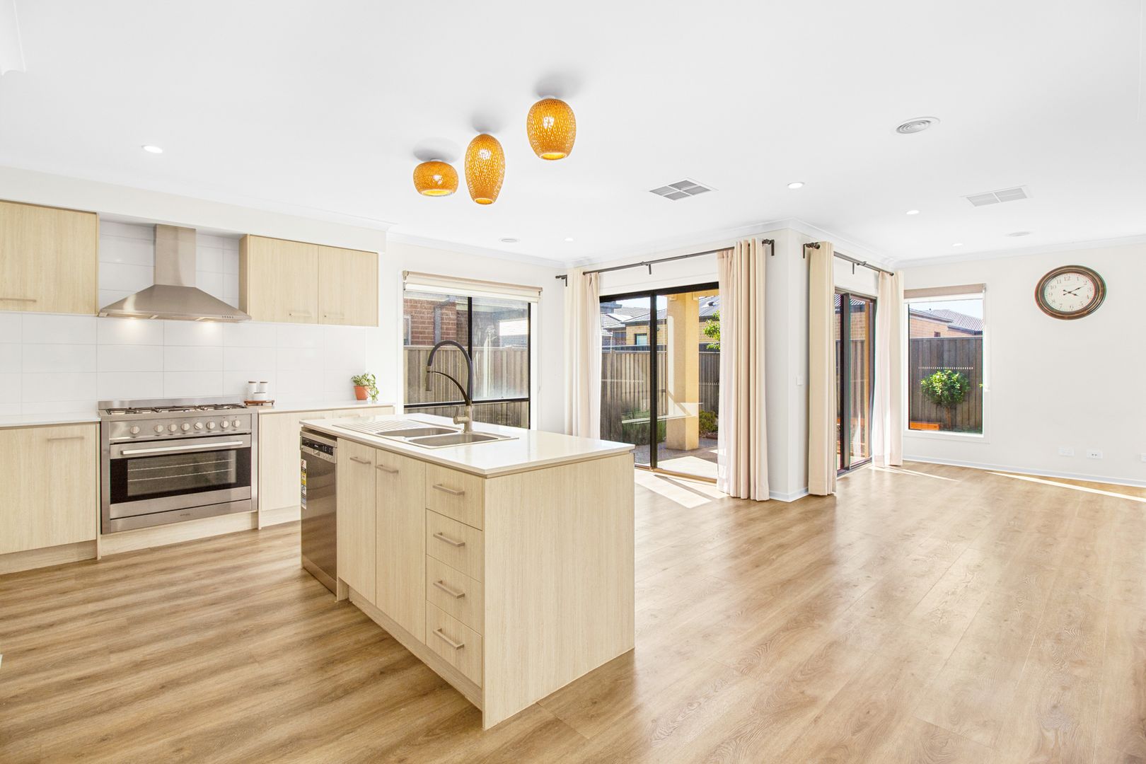 15 Becontree Crescent, Strathtulloh VIC 3338 House For Rent Domain