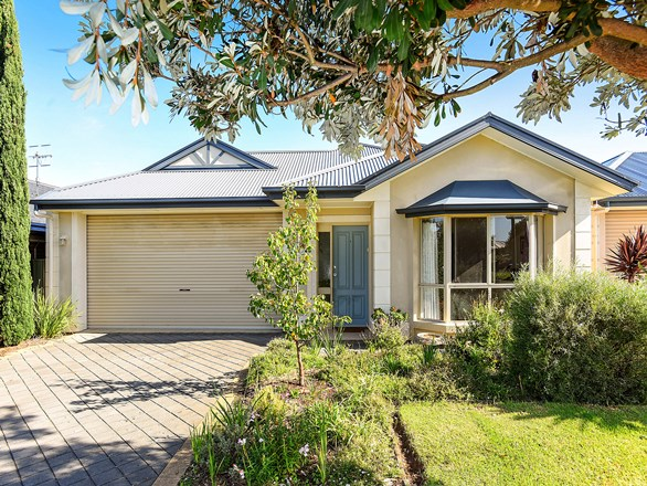 14 Robb Street, Encounter Bay SA 5211