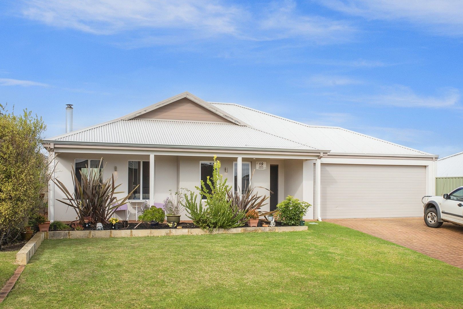 19 Tamarix Crescent, Margaret River WA 6285, Image 0