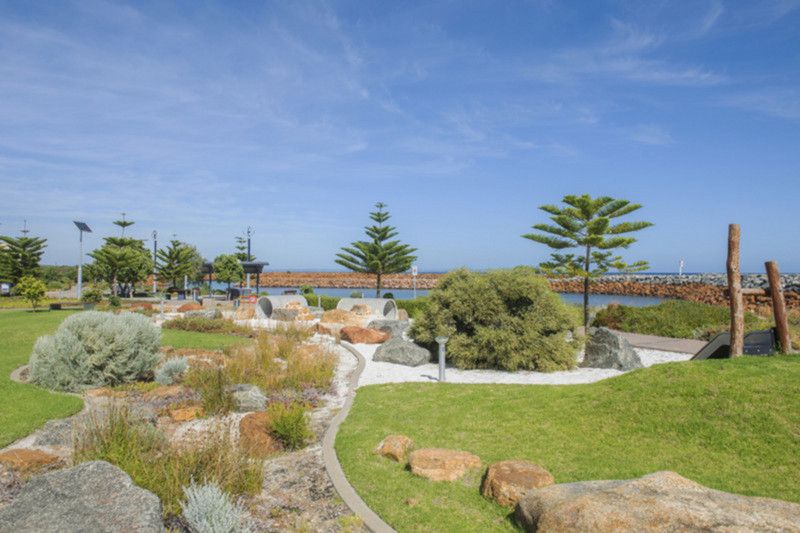 25 Gunwale Elbow, Geographe WA 6280, Image 1