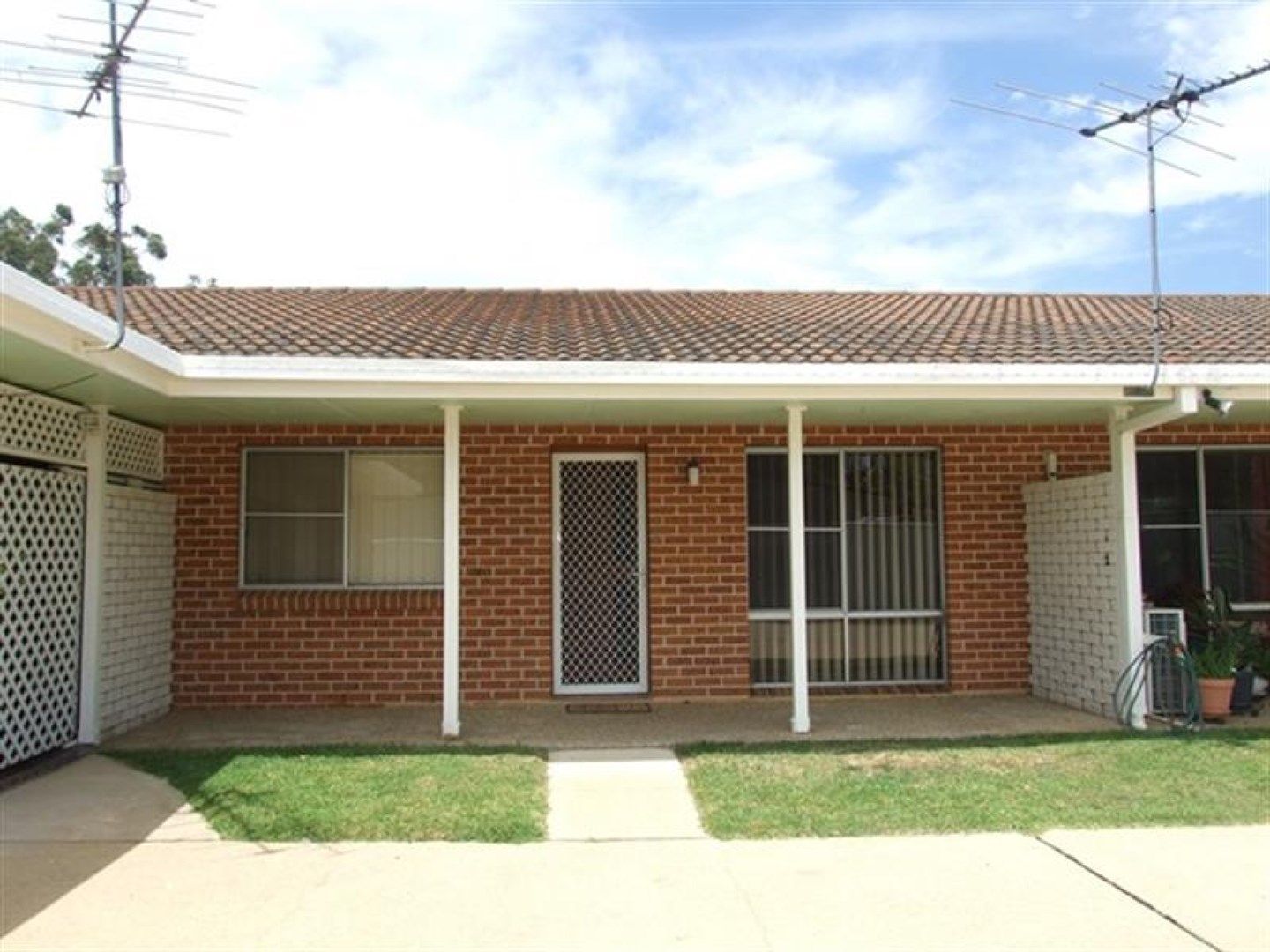 2 bedrooms Apartment / Unit / Flat in  NAMBUCCA HEADS NSW, 2448