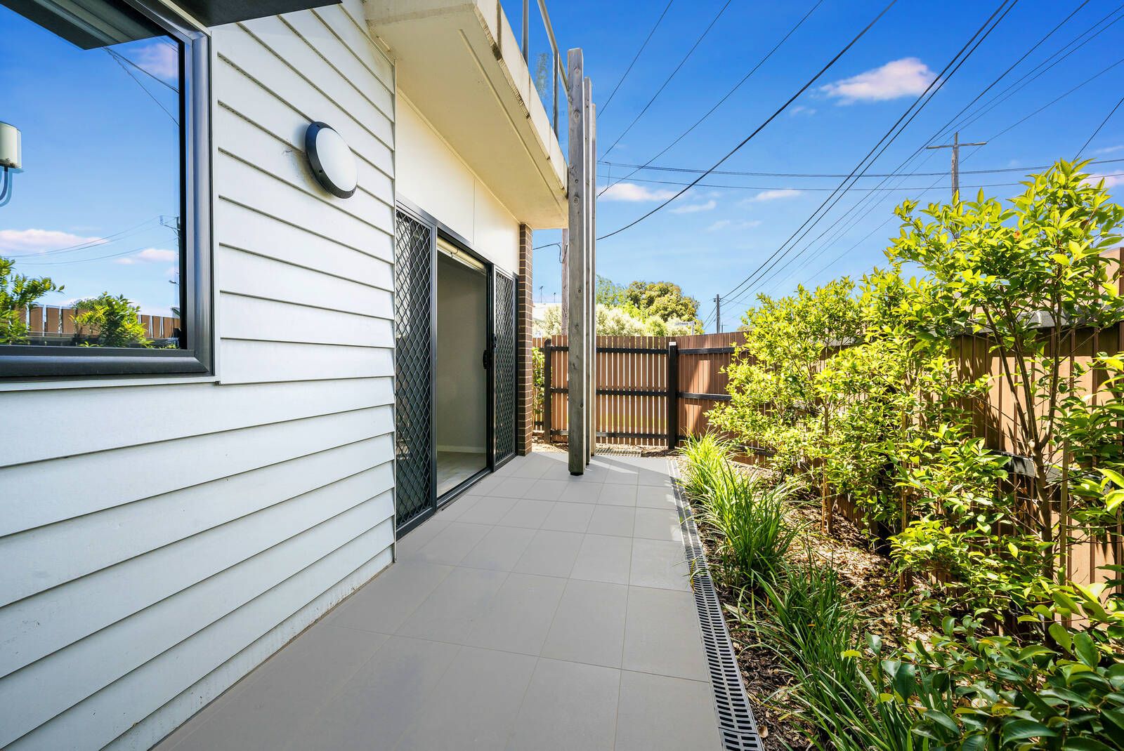 2/1B Victoria Street, Rippleside VIC 3215, Image 2