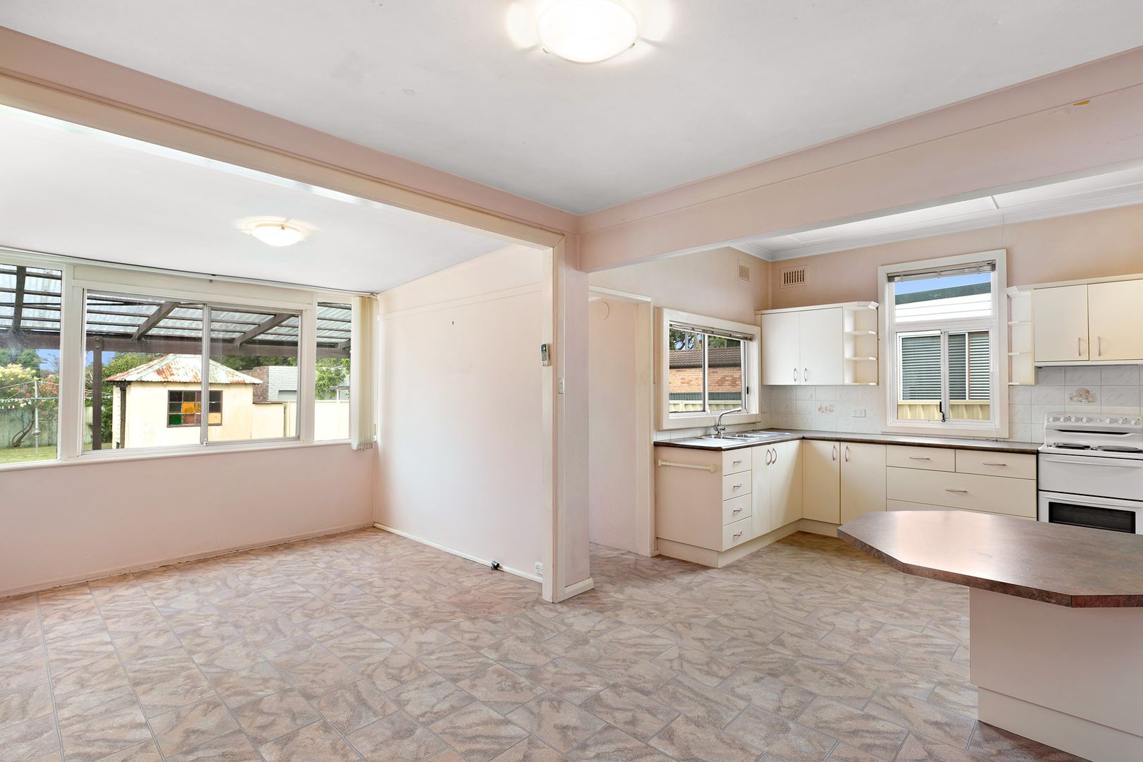 4 Macdonald Street, Ramsgate NSW 2217, Image 2