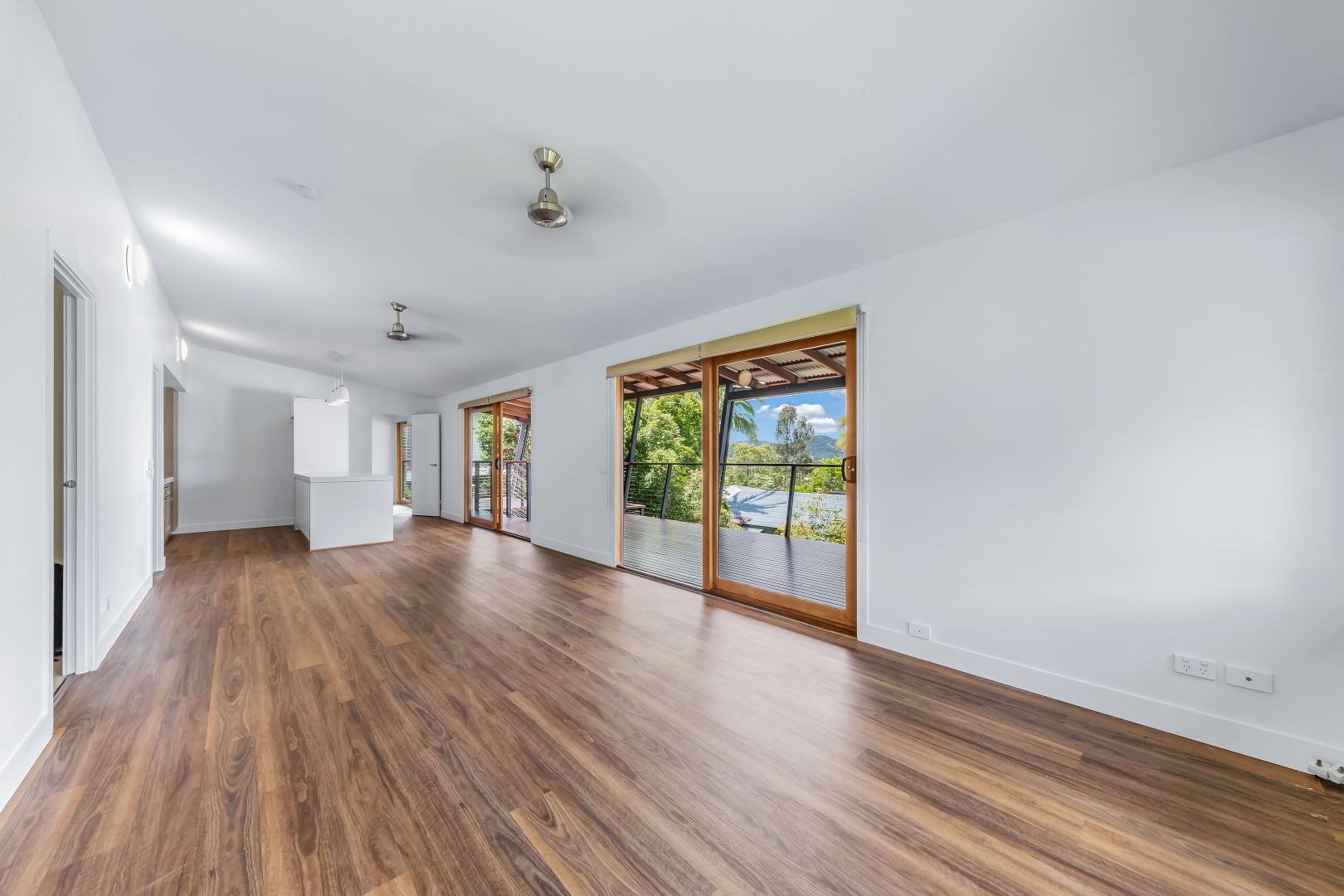 2/20 Abell Road, Cannonvale QLD 4802, Image 2