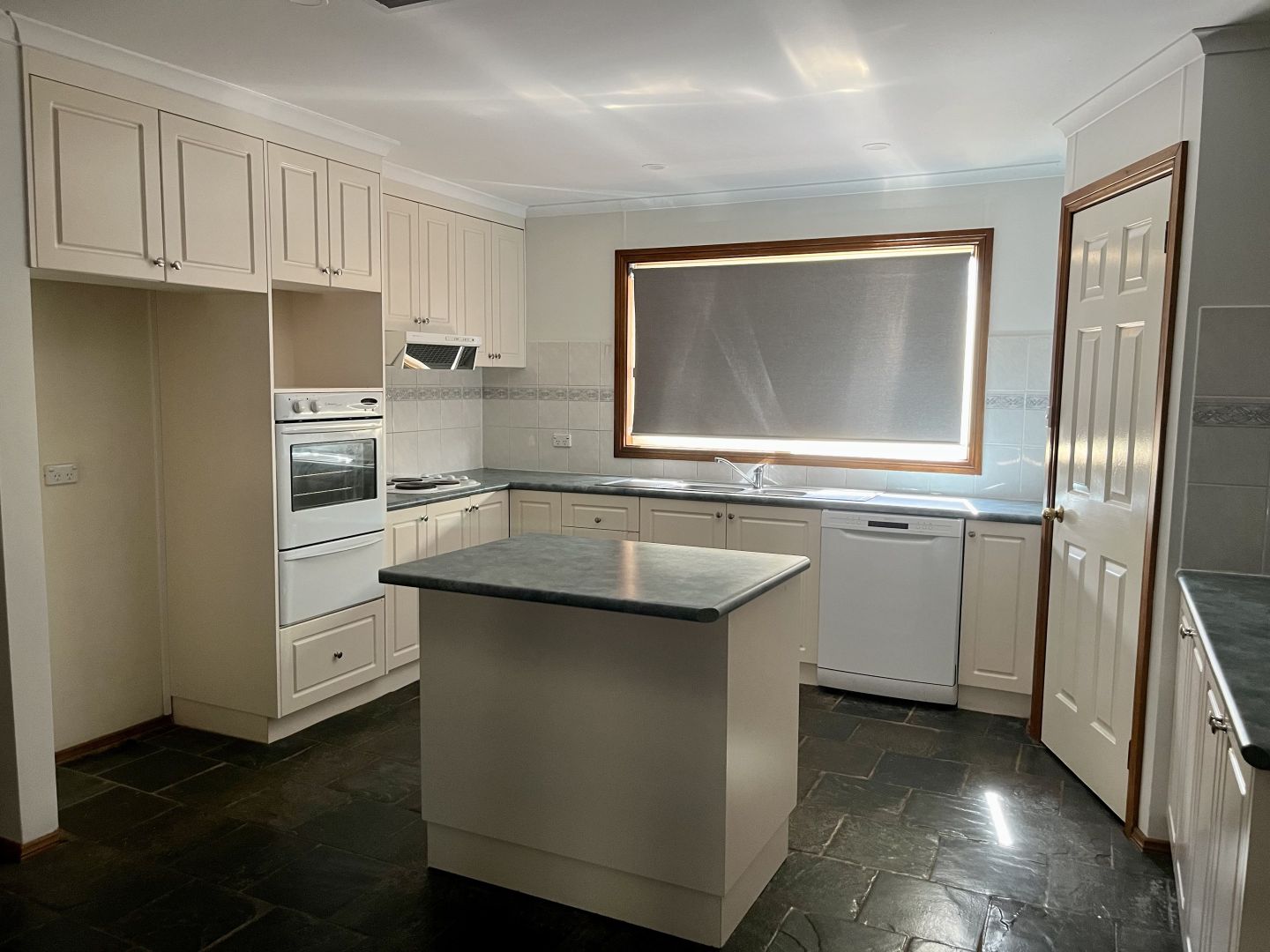 38 CAMPBELL STREET, Darlington Point NSW 2706 House For Rent Domain