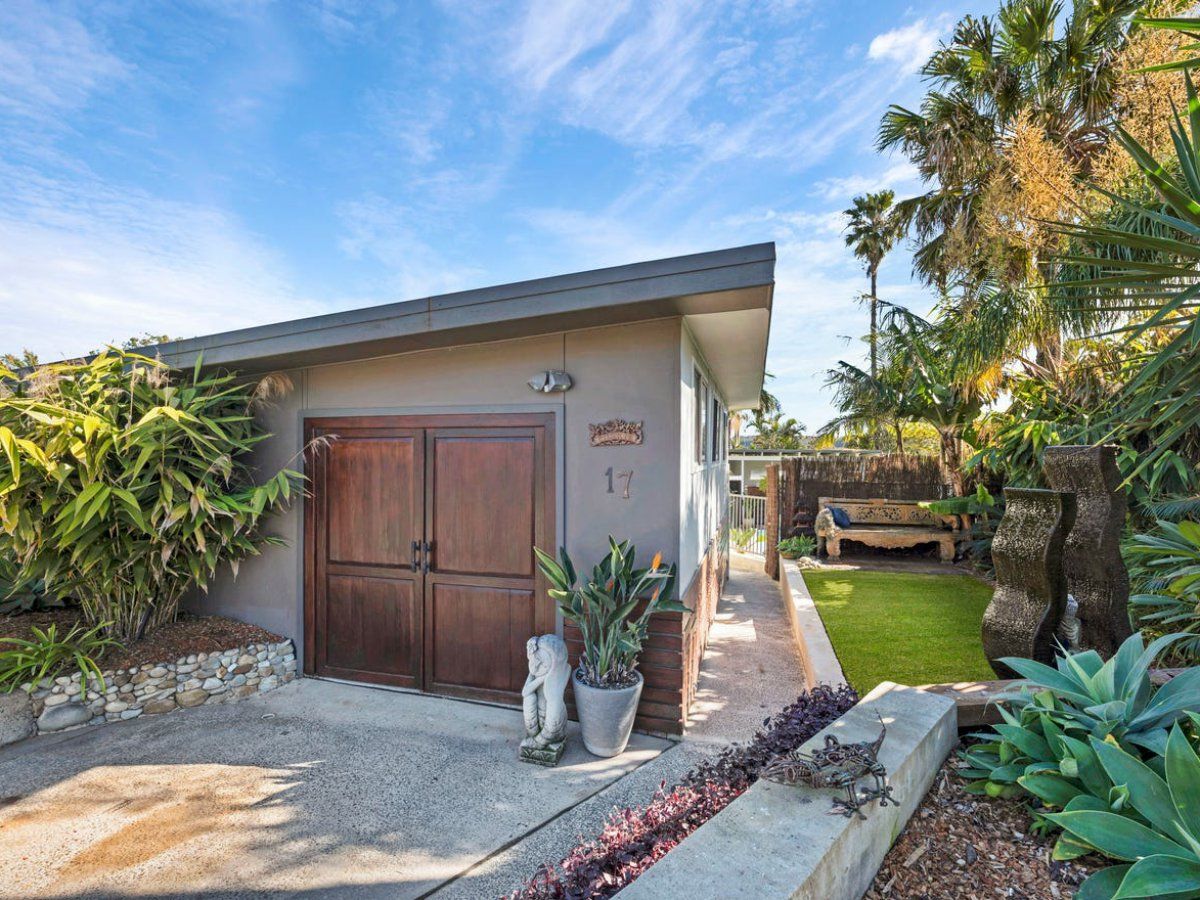 3 bedrooms House in 17 George Hely Crescent, KILLARNEY VALE NSW, 2261