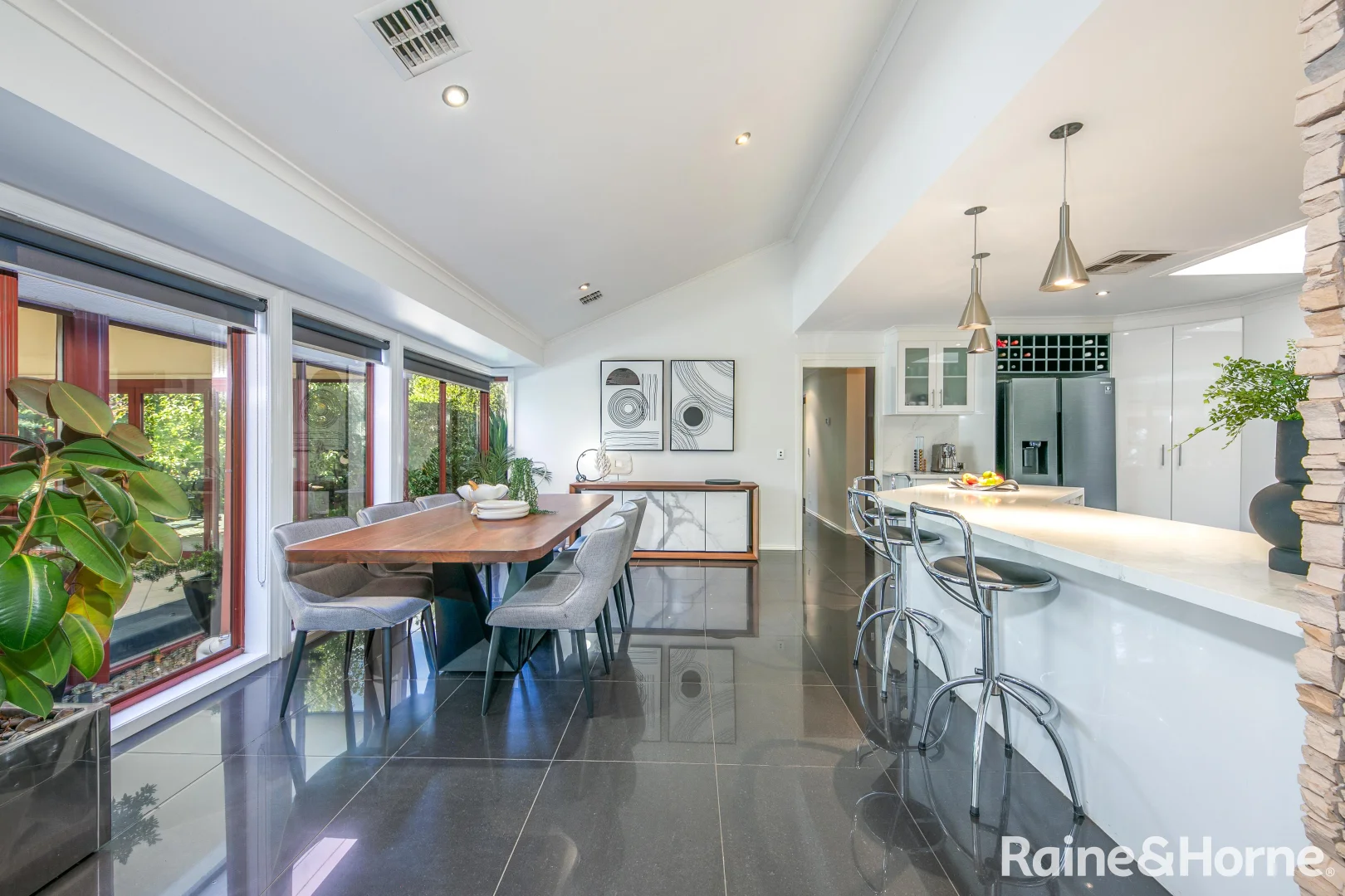 Additional image 6 of 56 Outawood Rise, Gisborne VIC 3437