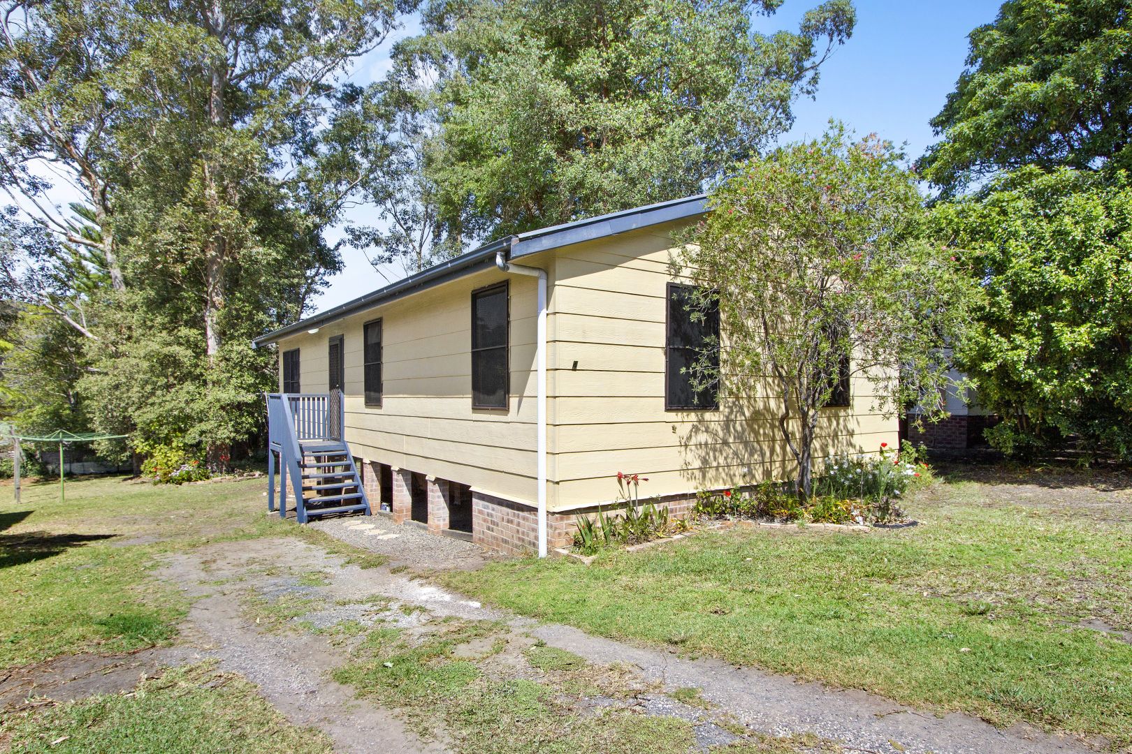 44 Wattle Street, Fishermans Paradise Property History & Address