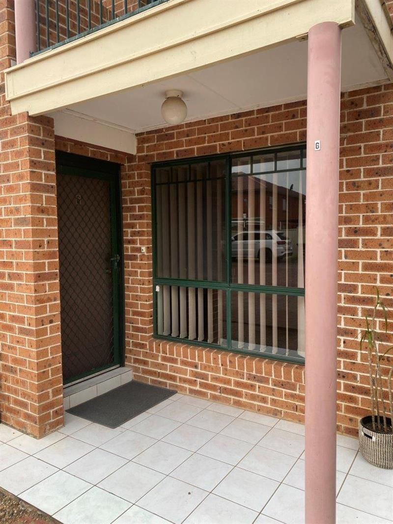 6/42 First Avenue, Hoxton Park NSW 2171, Image 0