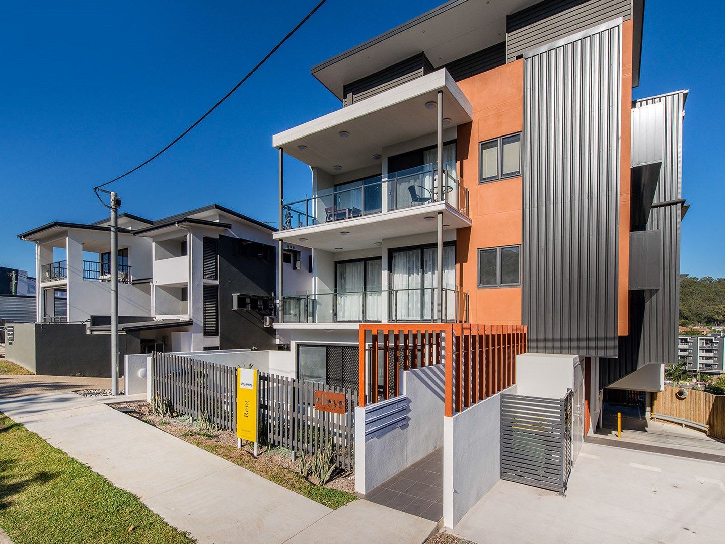 2 bedrooms Apartment / Unit / Flat in 2/11 Raffles Street MOUNT GRAVATT EAST QLD, 4122