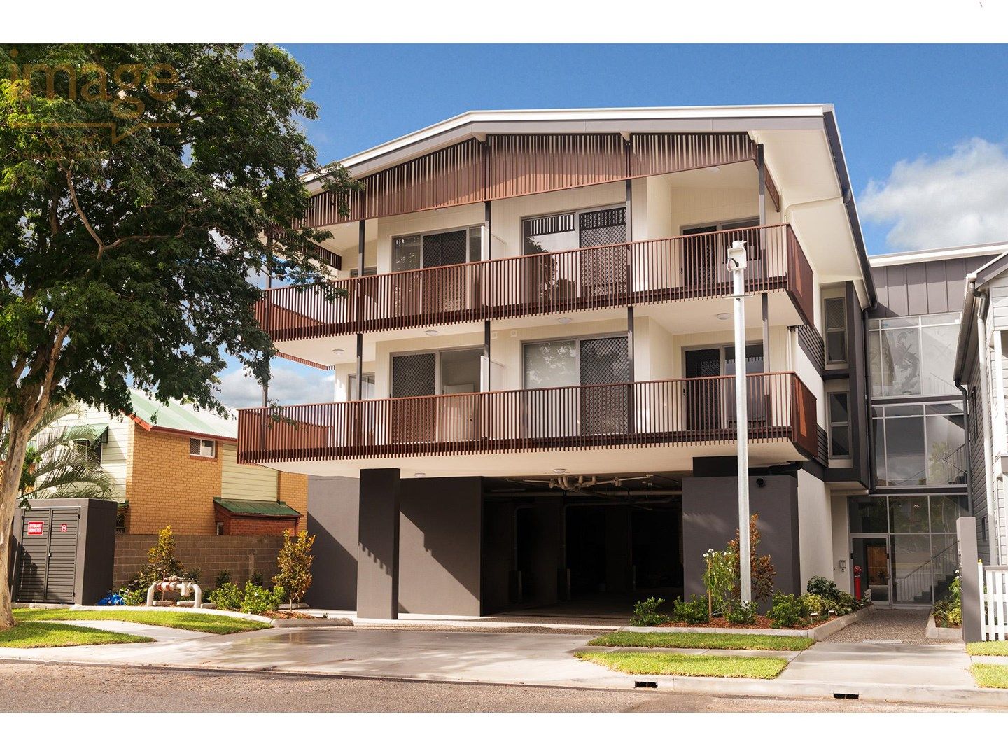 2 bedrooms Apartment / Unit / Flat in 4/33 Hopetoun St ASCOT QLD, 4007