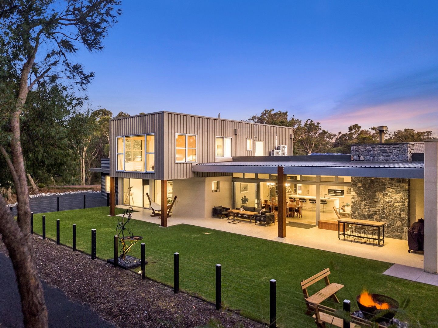 7 bedrooms House in 33 Howson Rise YALLINGUP WA, 6282