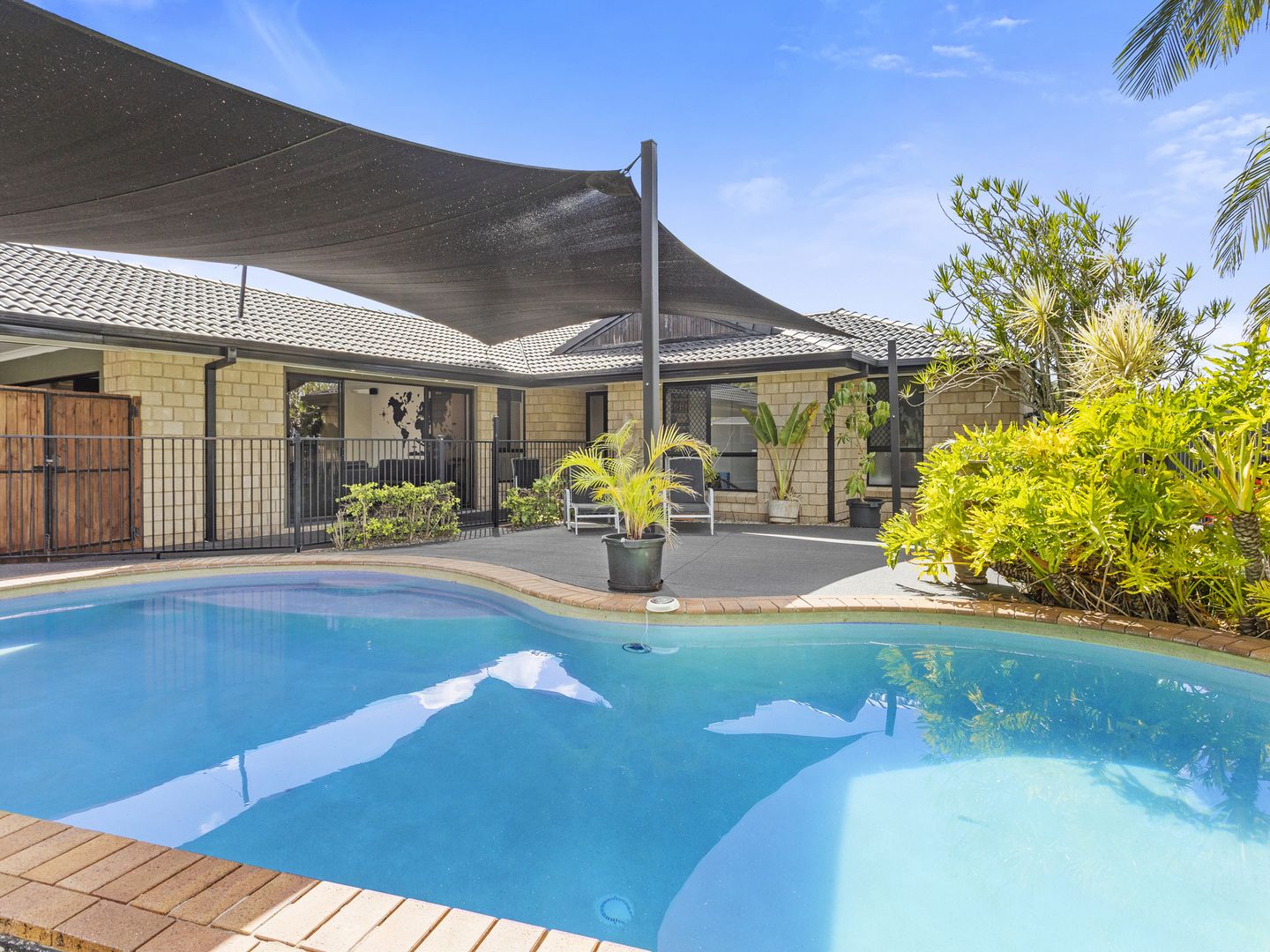 11 Quoll Close, Burleigh Heads QLD 4220, Image 1