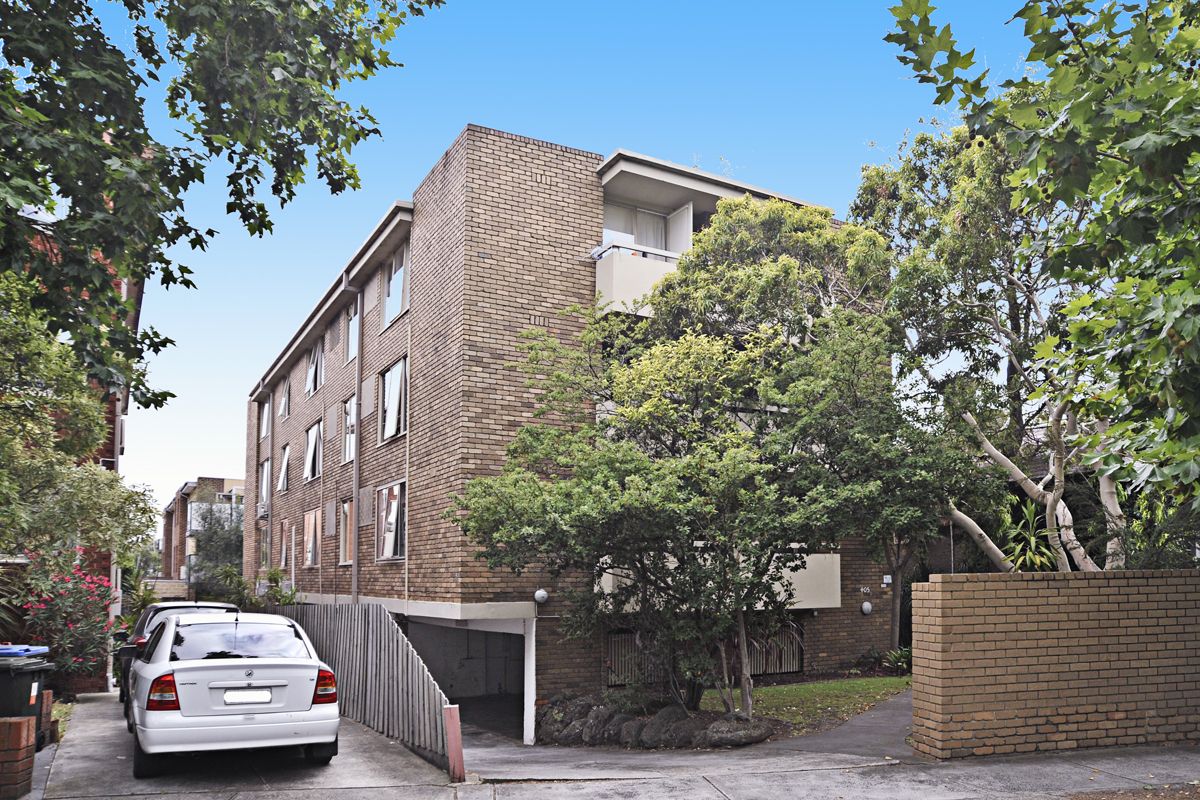 1 bedrooms Apartment / Unit / Flat in 10/405 Dandenong Road ARMADALE VIC, 3143