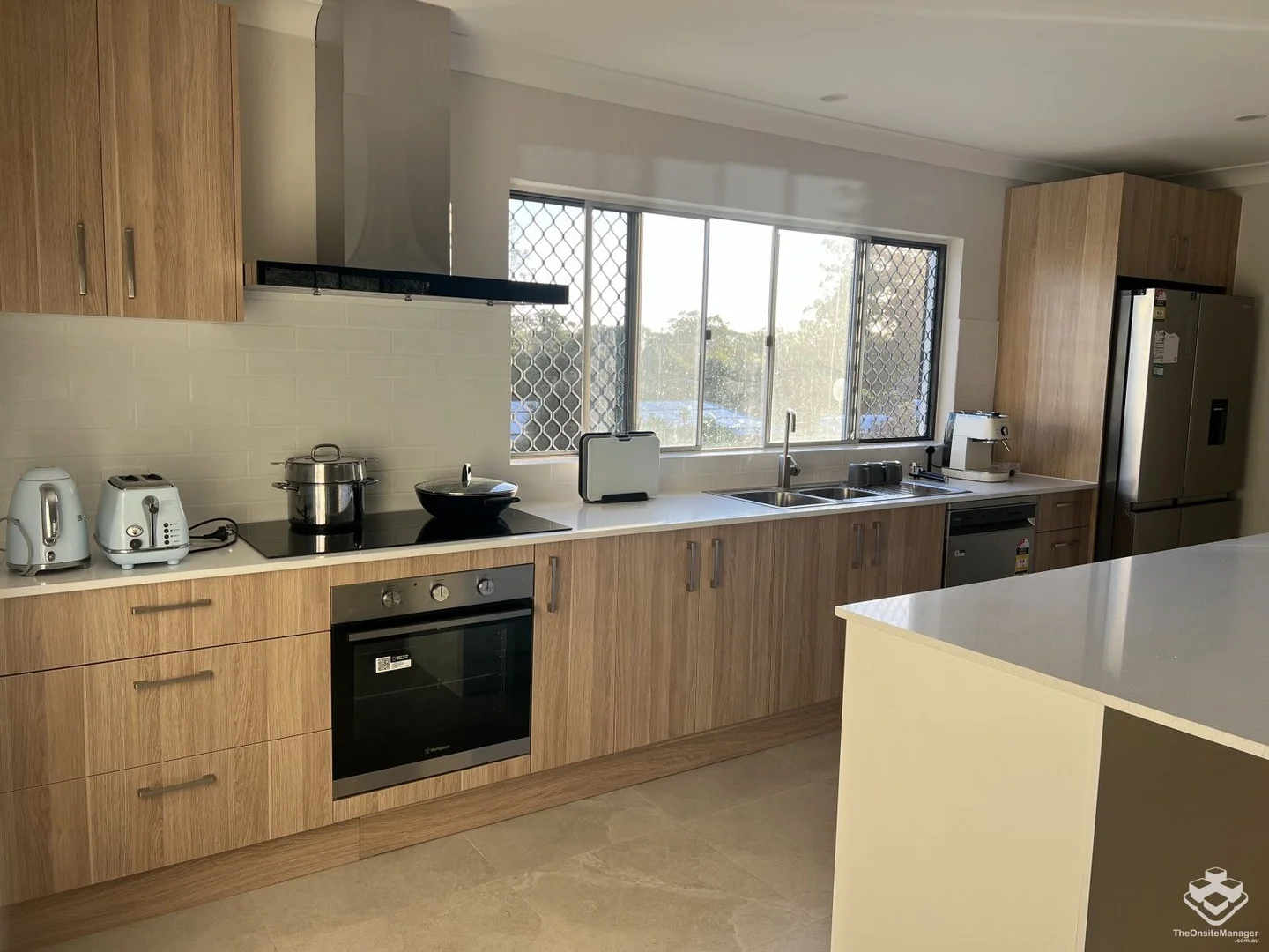 Additional image 2 of 301 Redland Bay Road, Capalaba QLD 4157