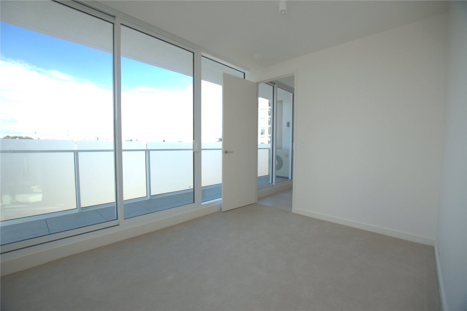 2 bedrooms Apartment / Unit / Flat in 604/7 Claremont Street SOUTH YARRA VIC, 3141