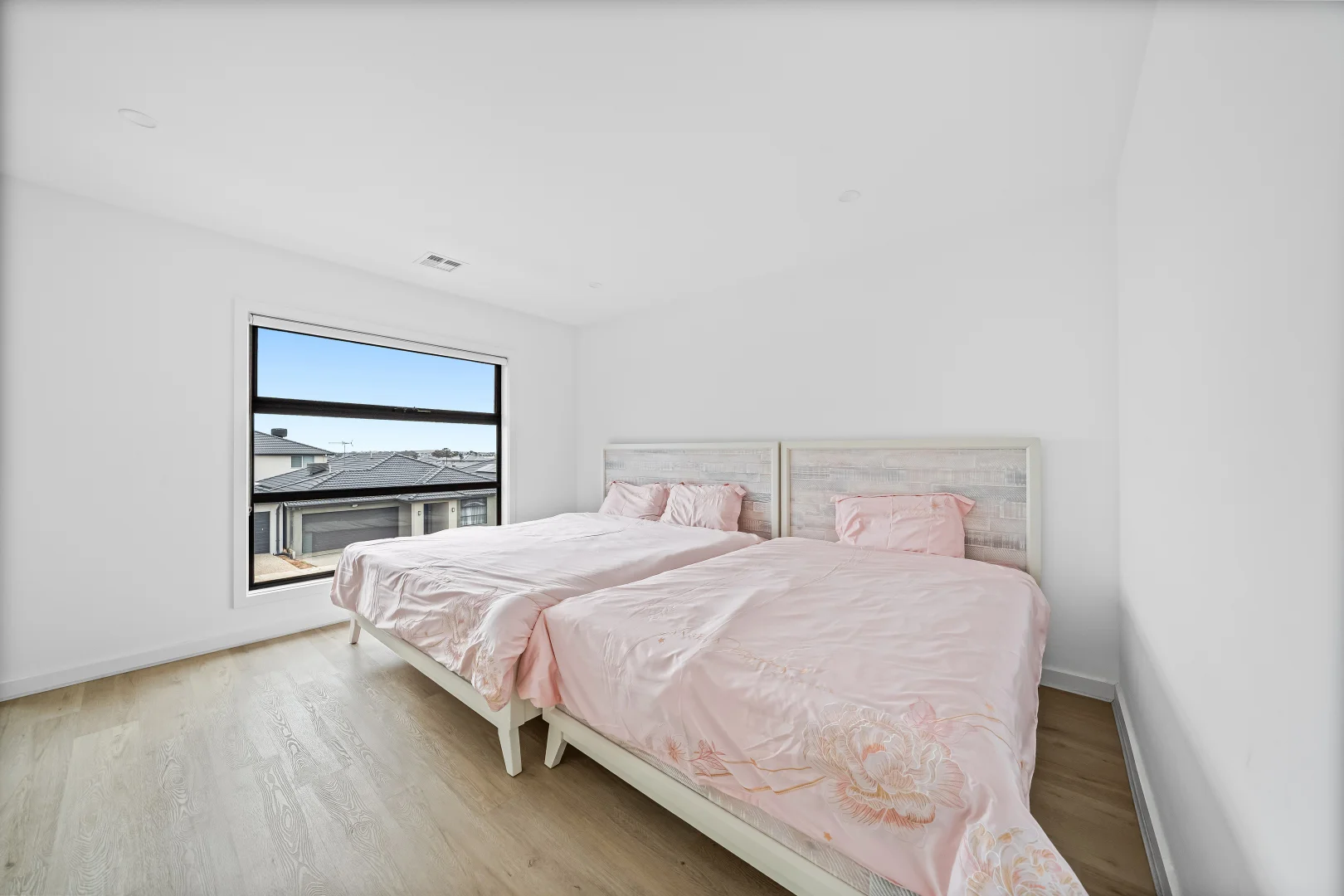 Additional image 6 of 2 Freshwater Way, Fraser Rise VIC 3336