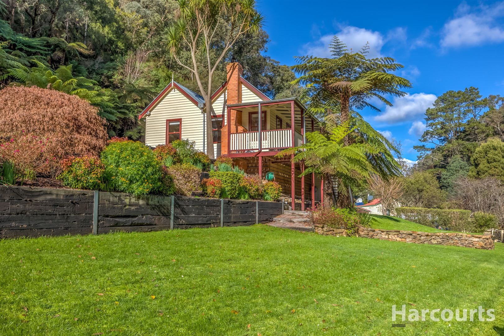 196 Main Road, Walhalla VIC 3825, Image 1