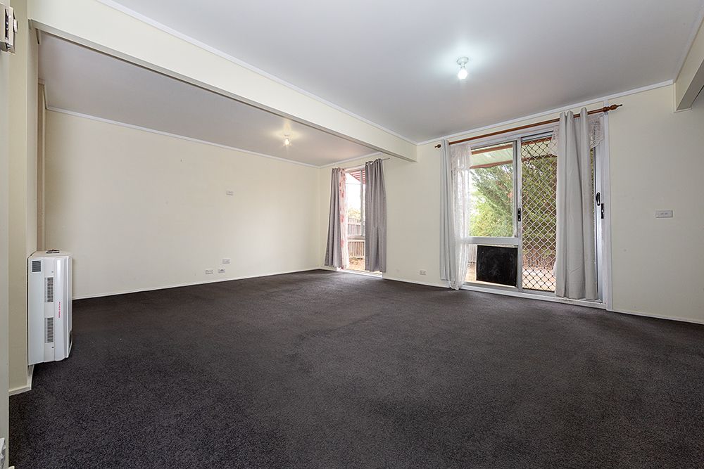8 Horan Place, Spence ACT 2615, Image 2
