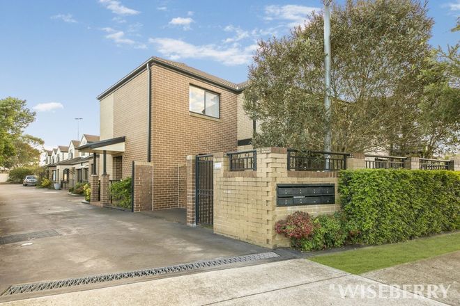 Picture of 2/17 Sunset Avenue, BANKSTOWN NSW 2200