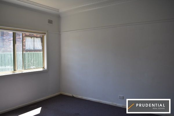 52 Maryvale Avenue, Liverpool NSW 2170, Image 2