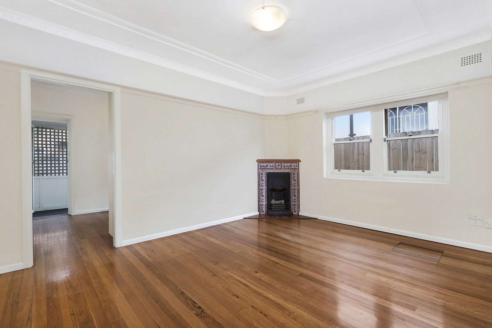 2 bedrooms Semi-Detached in 4 Tawa Street ASHFIELD NSW, 2131