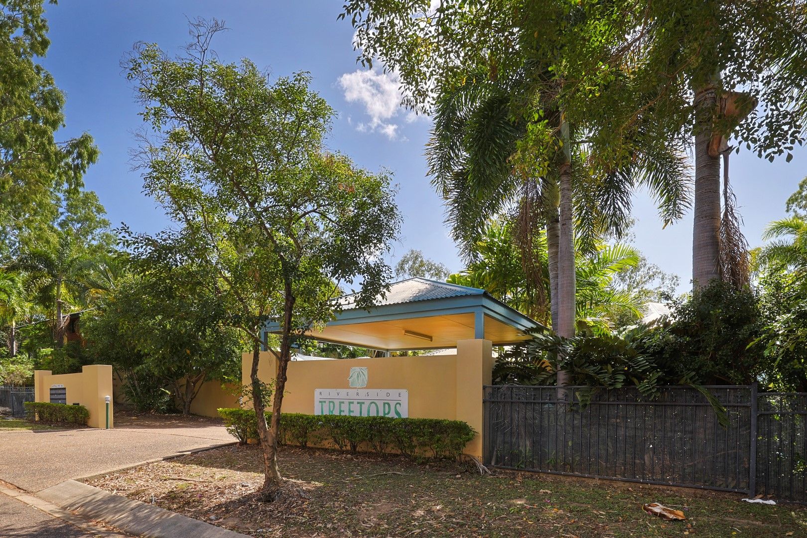 3 bedrooms House in 13/2 New England Court DOUGLAS QLD, 4814