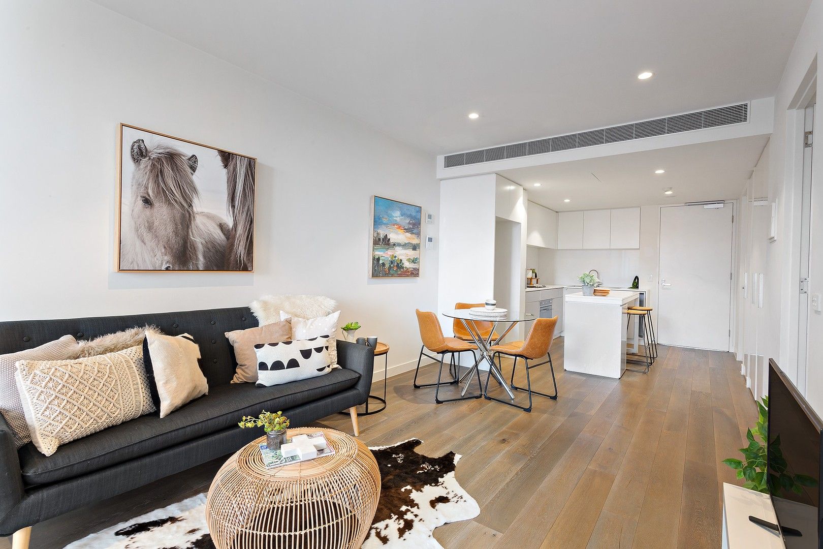 2 bedrooms Apartment / Unit / Flat in 213/132 Smith Street COLLINGWOOD VIC, 3066