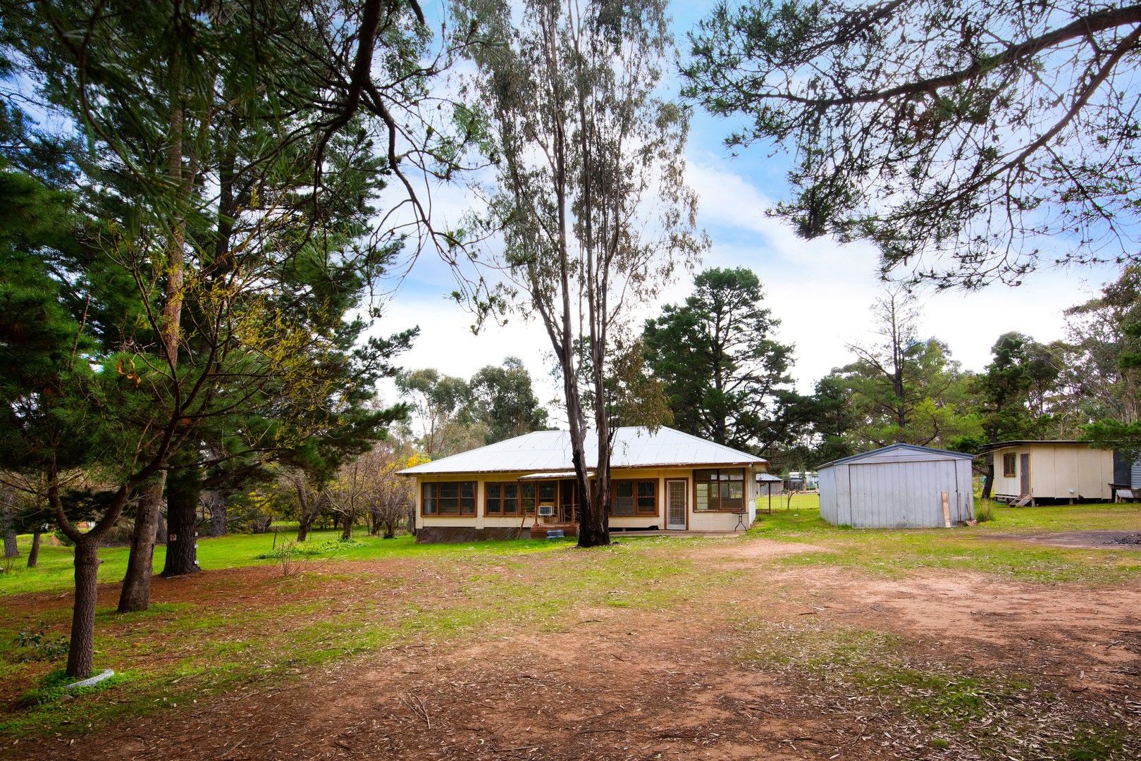 17 Roberts Road, Welshmans Reef VIC 3462, Image 0