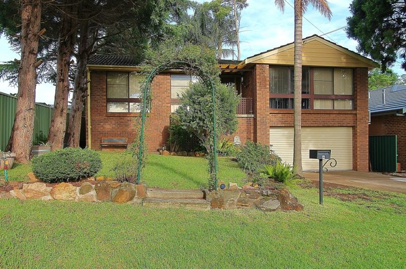 4 Catherine Crescent, Blaxland East NSW 2774, Image 0