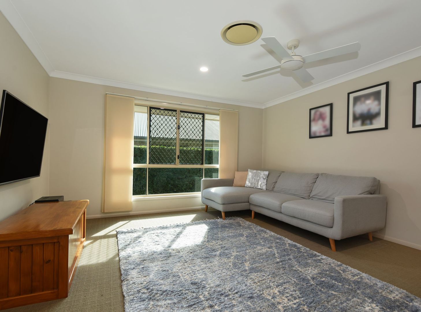 20 High Court Drive, Wilsonton Heights QLD 4350, Image 2