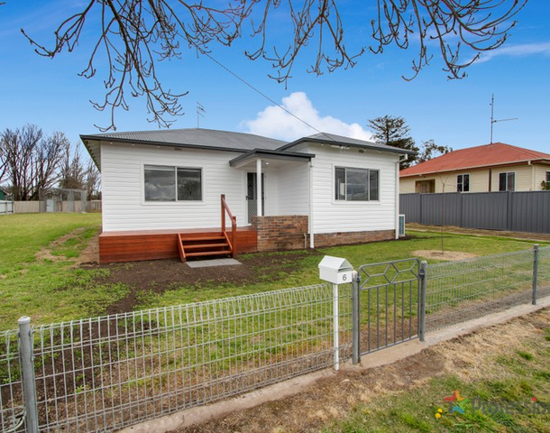 6 John Street, Uralla NSW 2358