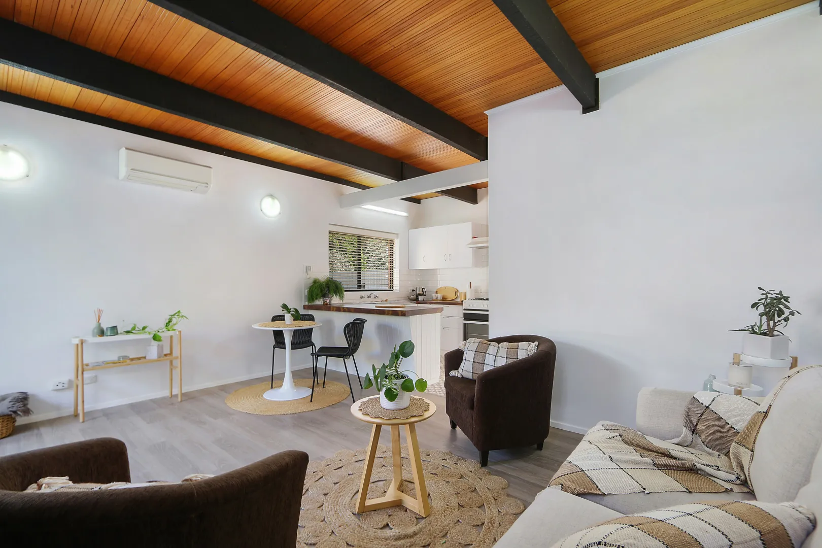 Three bedroom townhouse - View 5