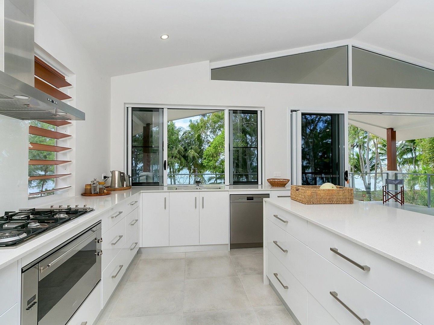 95 Upolu Esplanade, Clifton Beach QLD 4879, Image 0