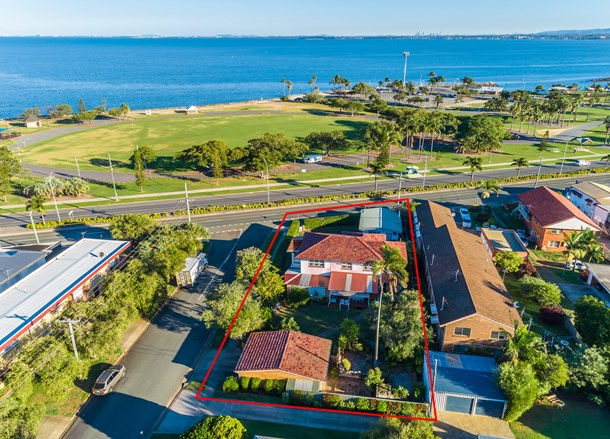 126 Hornibrook Esplanade, Clontarf QLD 4019