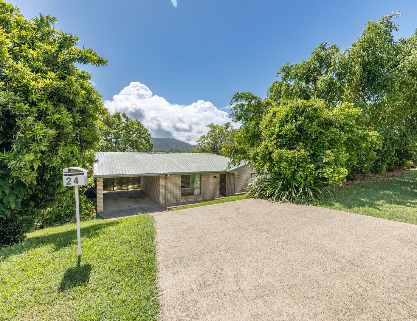 24 South Molle Boulevard, Cannonvale QLD 4802, Image 2