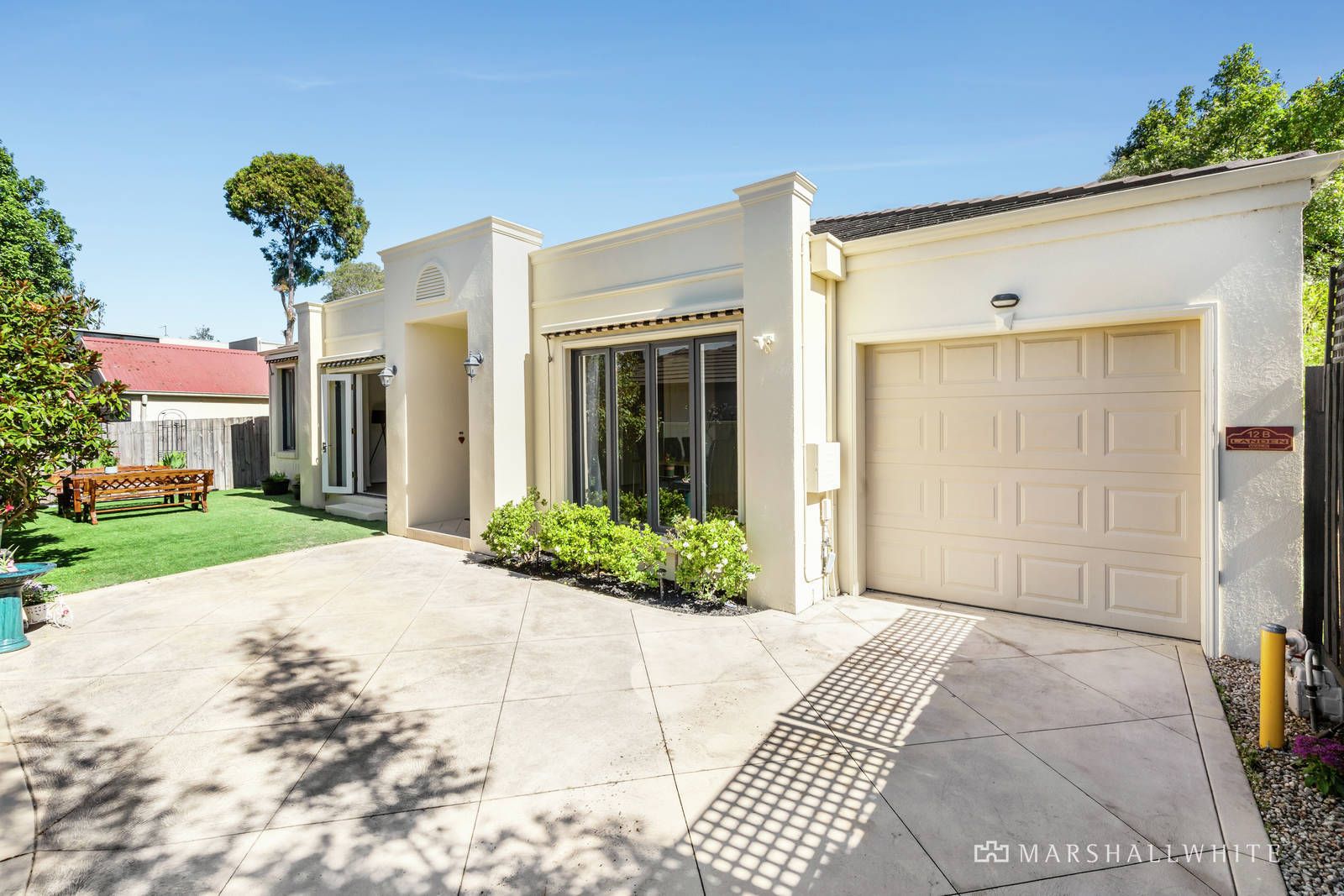 3 bedrooms House in 12 Landen Avenue BALWYN NORTH VIC, 3104