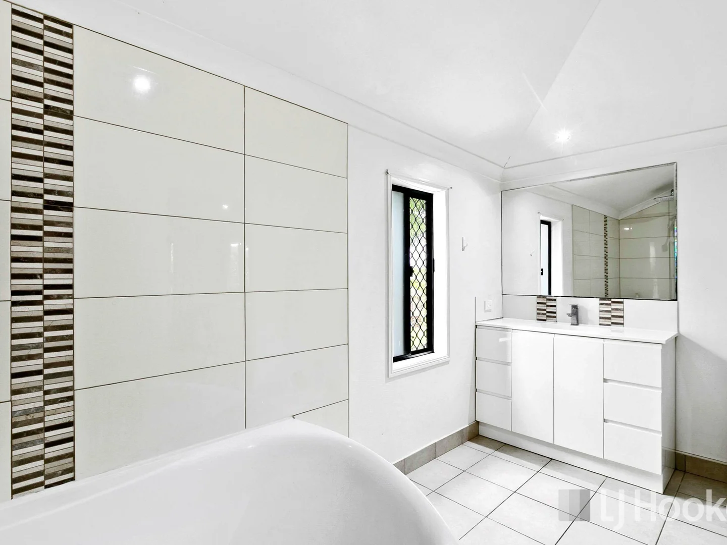 Additional image 10 of 5 George Street, Maryborough QLD 4650