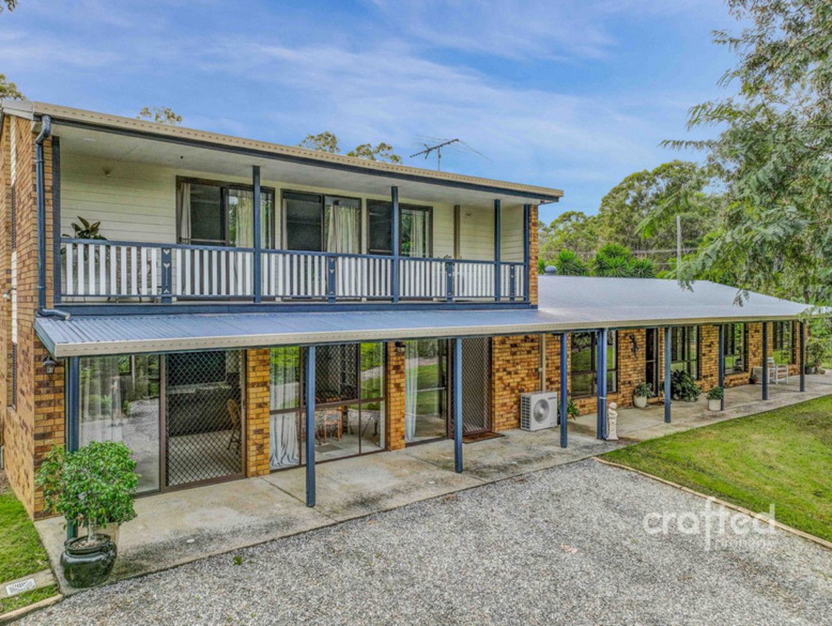 5 bedrooms House in 178 Brushwood Crescent CEDAR GROVE QLD, 4285