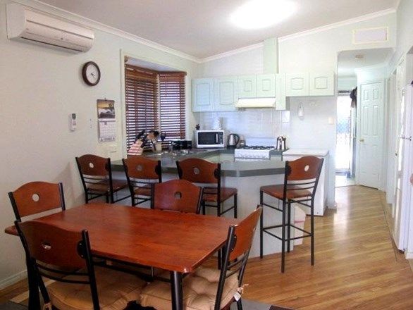 Chalet 35 Drummond Cove Caravan Park, DRUMMOND COVE WA 6532, Image 2