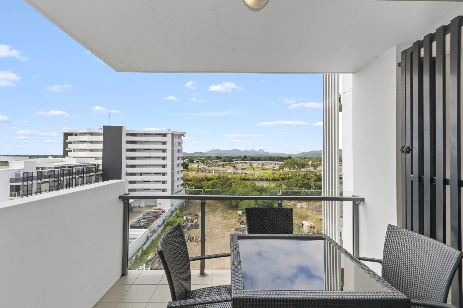 Fully Furnished Apartment - Great Investment Potential Or Home In The Heart Of The City - View 6