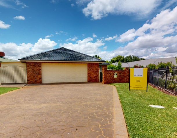 1 Birkdale Close, Dubbo NSW 2830