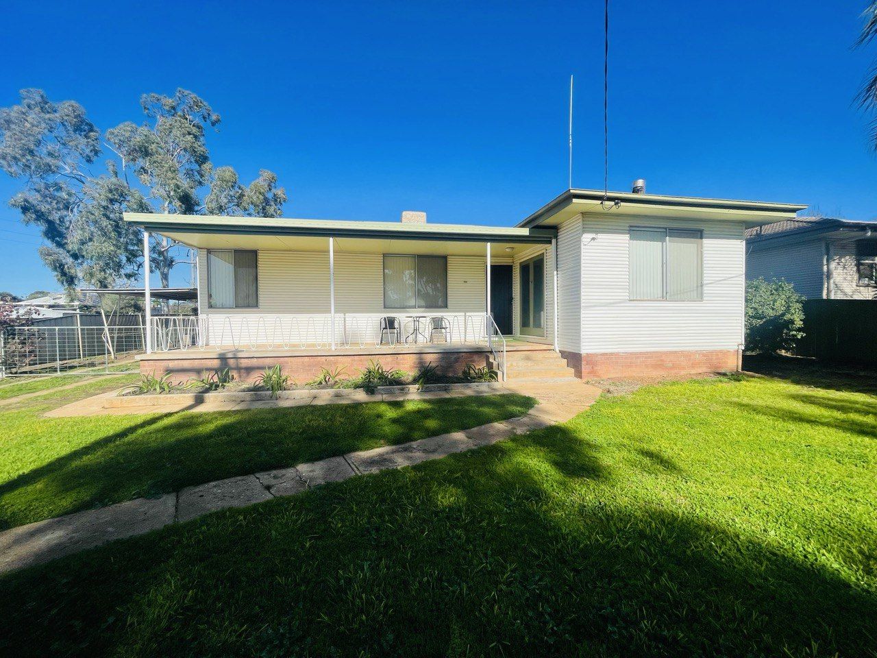 140 Orange Street, Condobolin NSW 2877