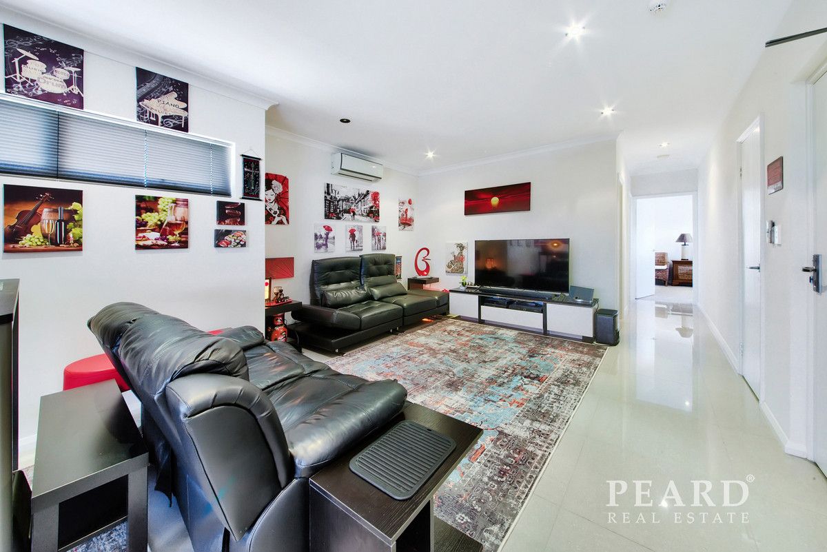 11/15 Hertha Road, Innaloo WA 6018, Image 2